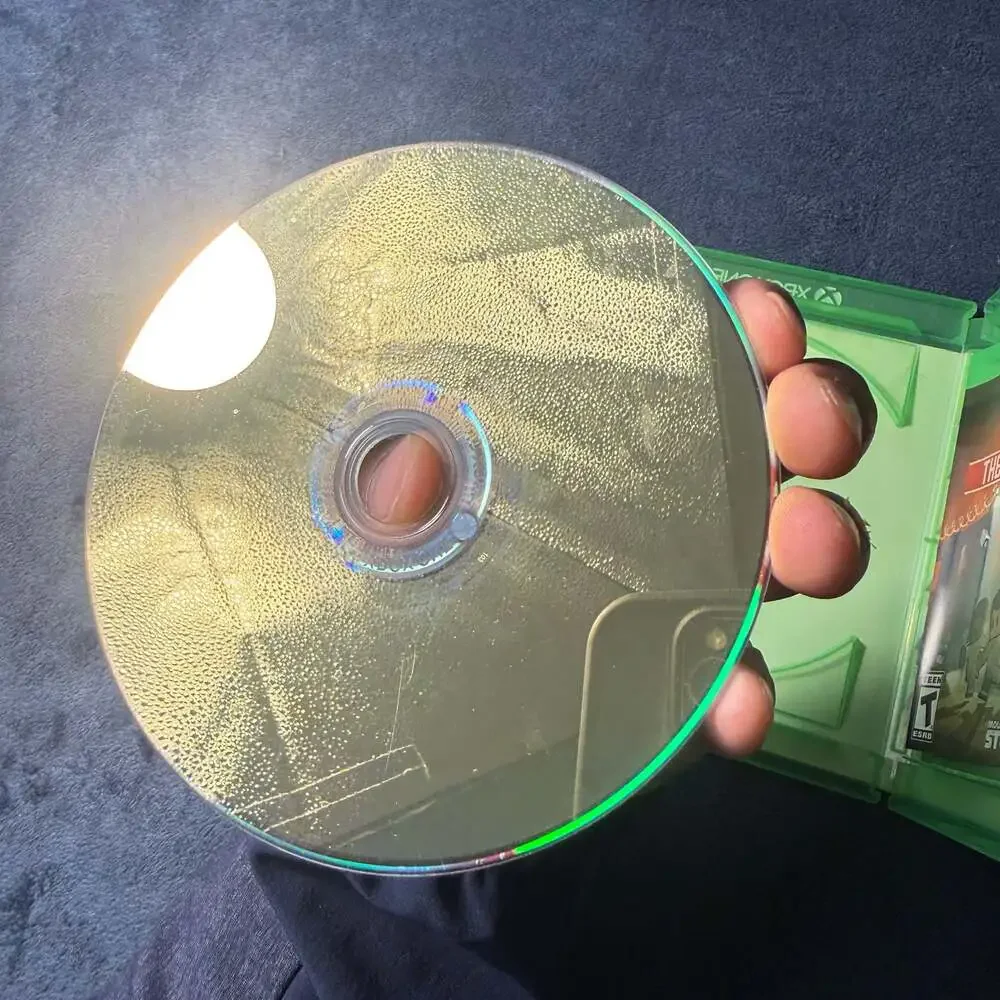 Mouldy Toof Studios escapists xbox